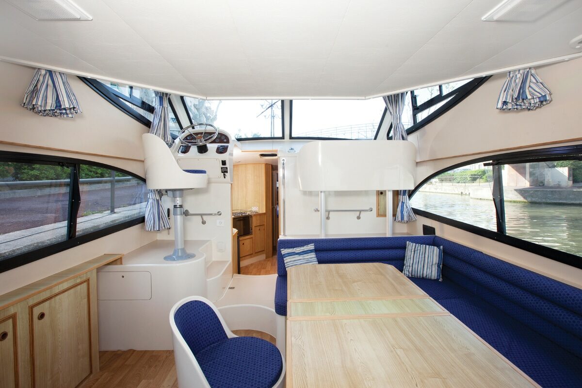 Wohnbereich auf Boot Caprice Le Boat