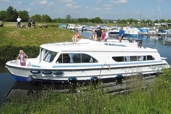 Calypso Boot seitliche Ansicht