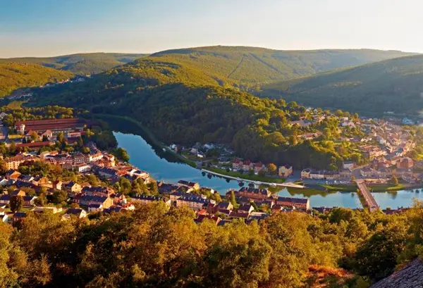 Flußschleife von Montherme Meuse Ardennen