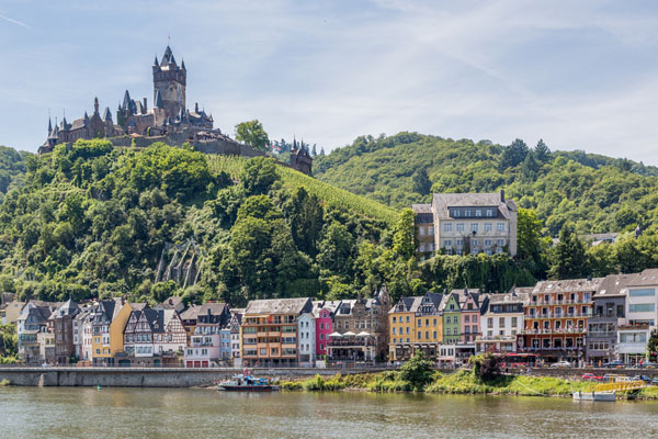 Cochem an der Mosel mit dem Hausboot erkunden