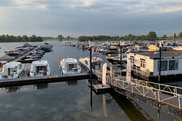 Hafen Kerkdriel in Holland für Hausboote