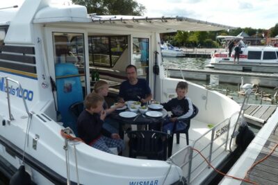 Heckterrasse Nicols Sedan Essen an Bord