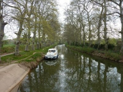 Canal du Midi vor Schleuse Agde