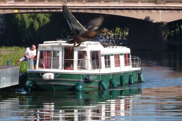Anlegemanöver Hausboot Eau Claire