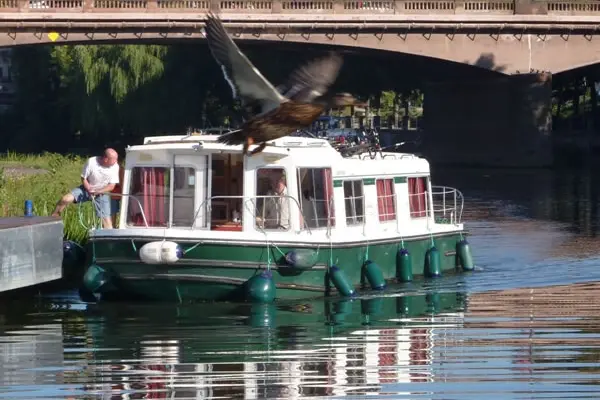 Anlegemanöver Hausboot Eau Claire