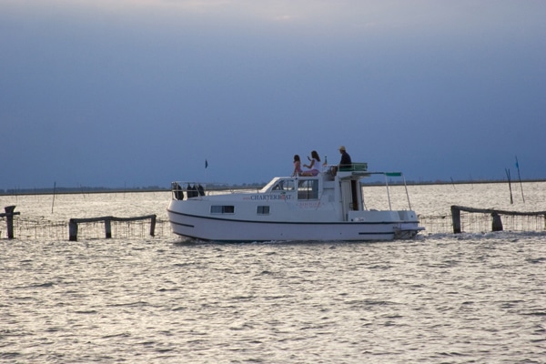 Lagune Venedig Boot NCF in Fahrt