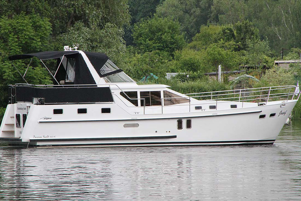 Außenansicht der Motoryacht Passion Classic 12.60 Premium