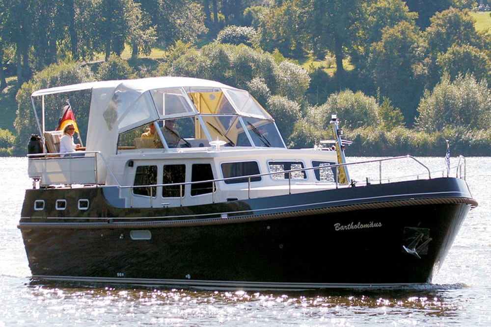 Motoryacht Succes Prestige 11.70 Bartholomäus - Yachtcharter Schoners Wehr