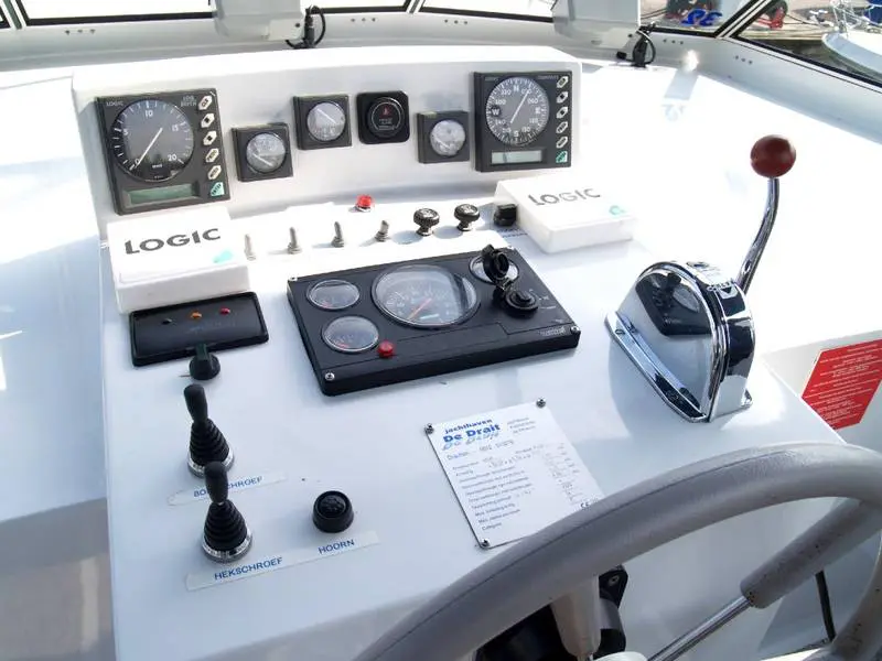 Außensteuerstand Motoryacht Renal 45 Drait 31 / 32