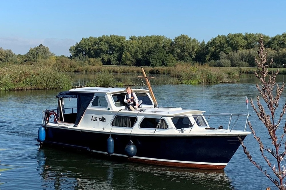 Motoryacht Australis in Holland
