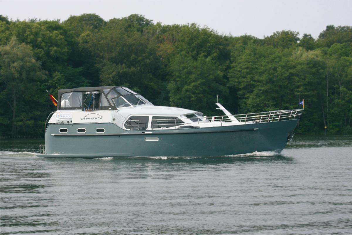 Motoryacht Aventura 43 Typ 2 - Yachtcharter Schulz