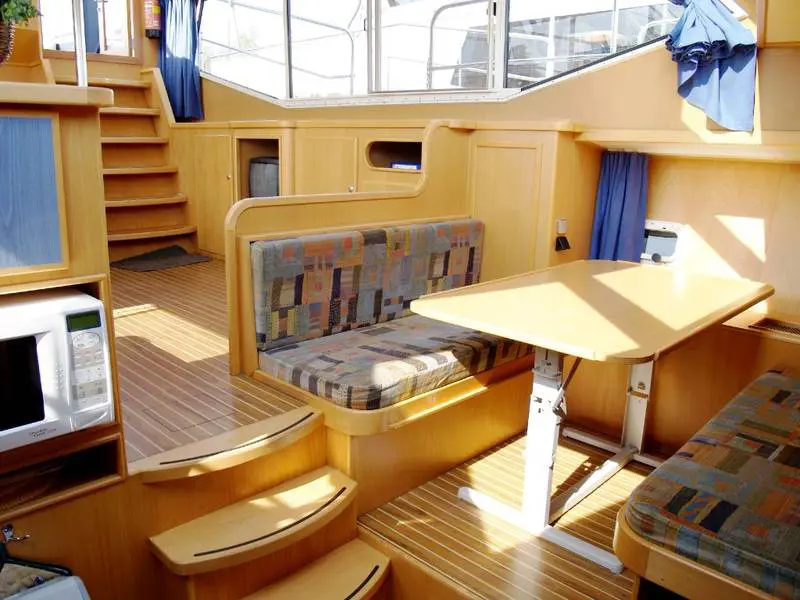 Essbereich Motoryacht Renal 45 Drait 31 oder 32