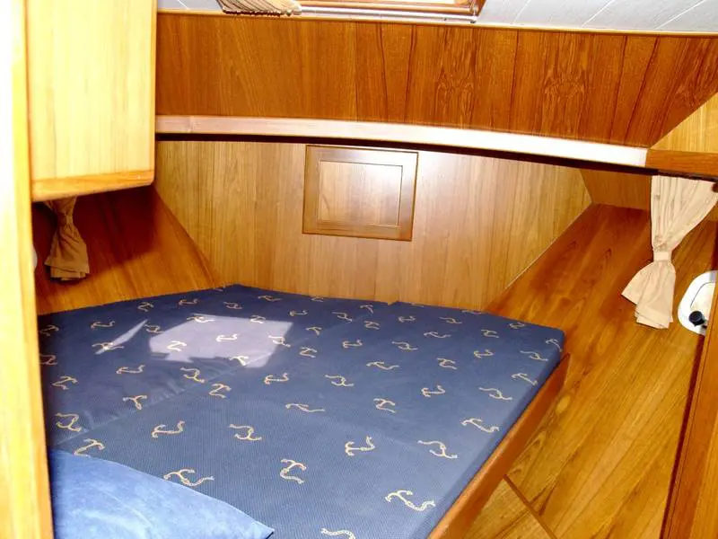 Bugkabine Motoryacht Renal 36 Drait 42