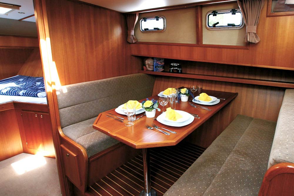 Dinette Motoryacht Succes Prestige 11.70