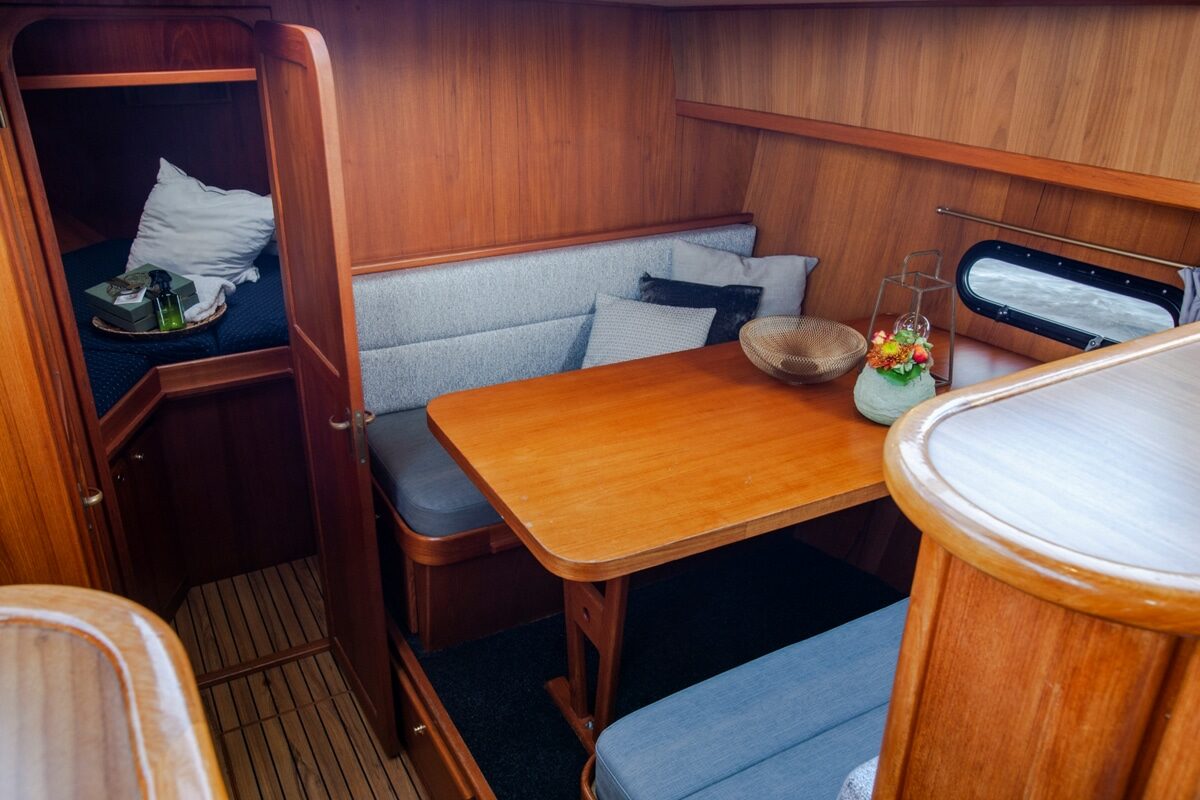 Dinette Irnzor 1220
