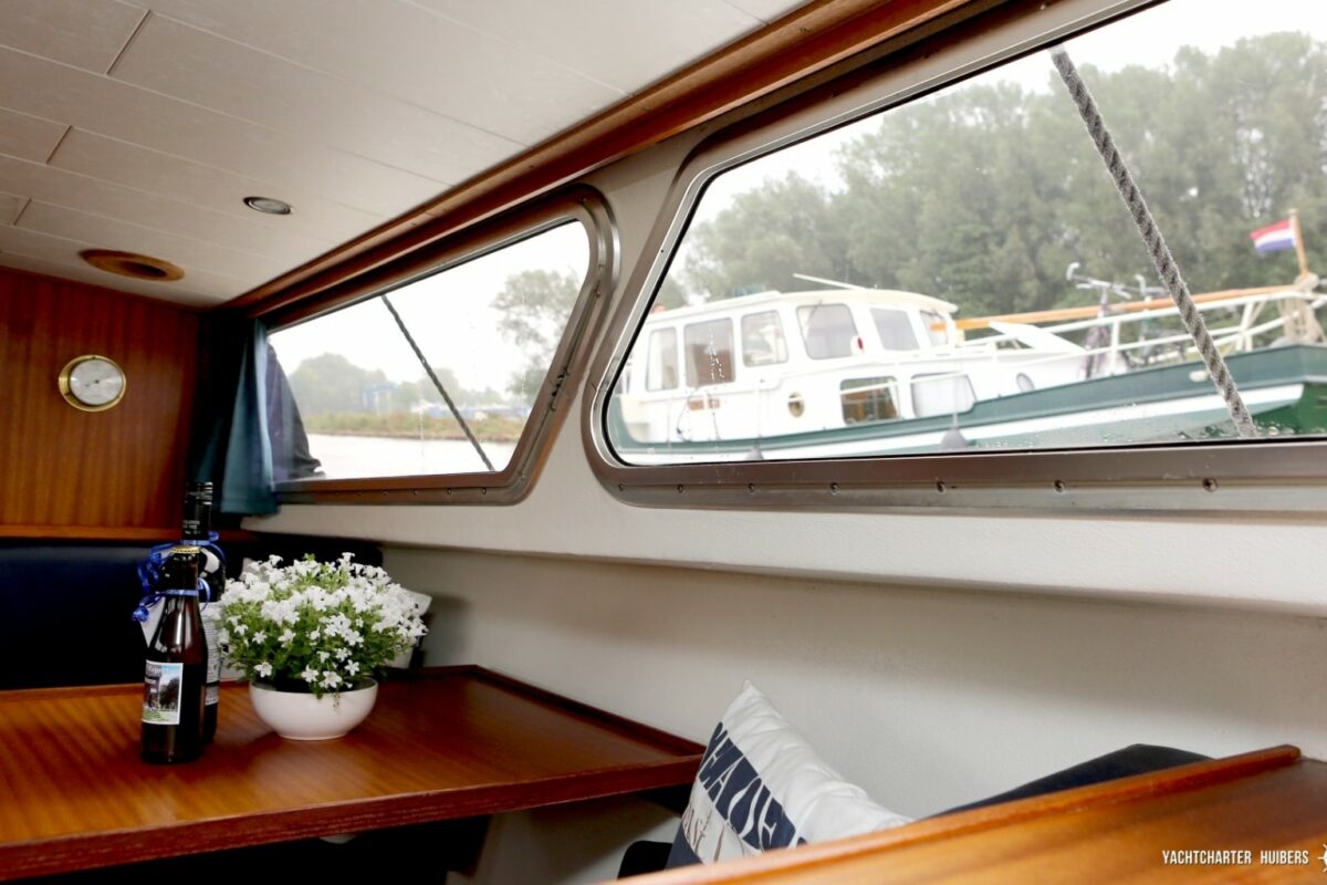 Essbereich Motorboot Borealis