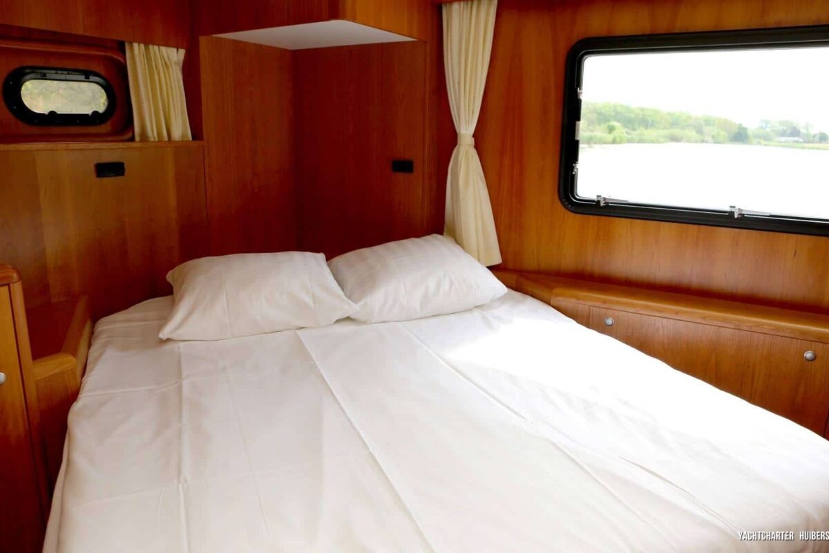 Schlafkabine mit Doppelbett Motoryacht Royal