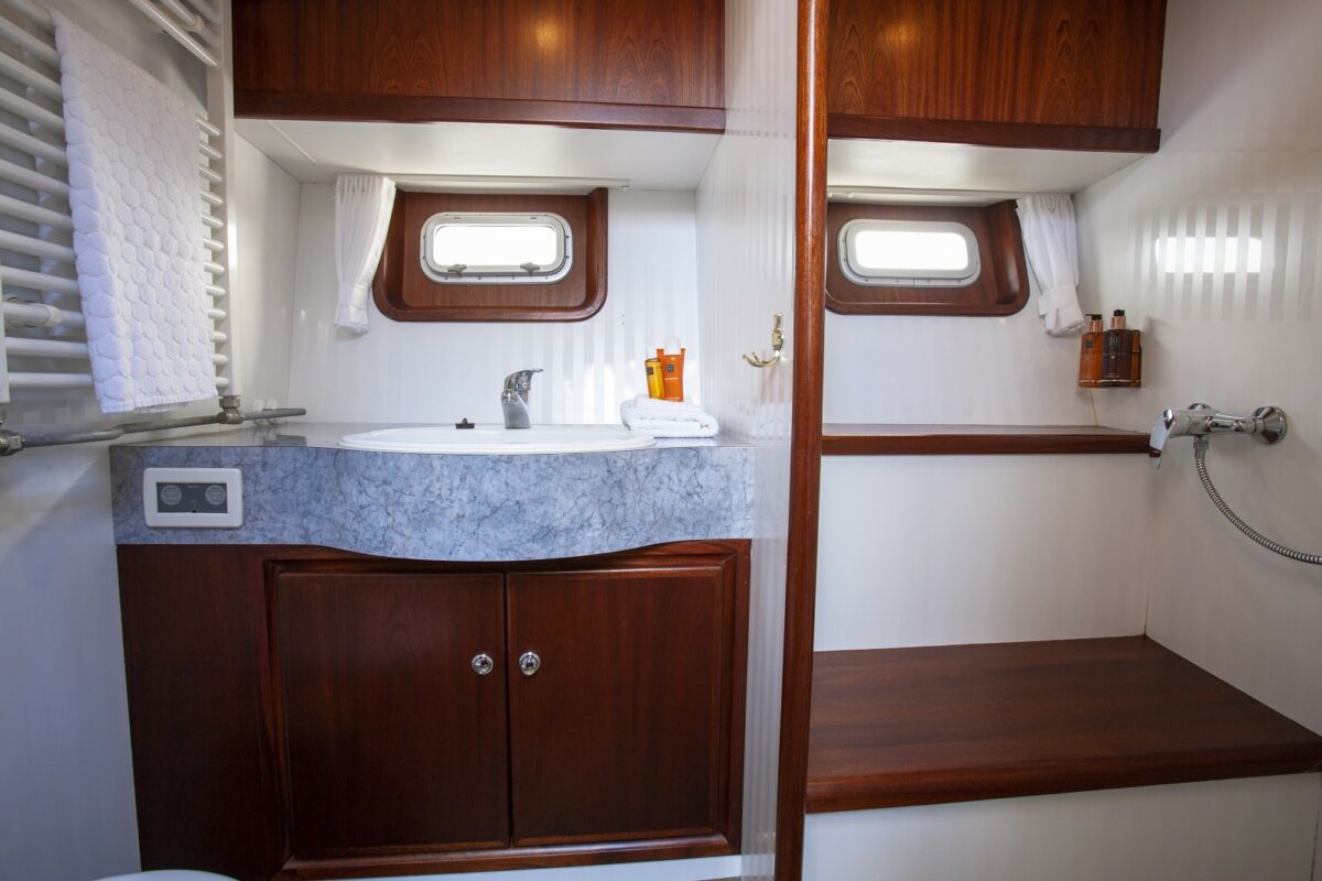 Dusche Vacance 1200 Motorboot