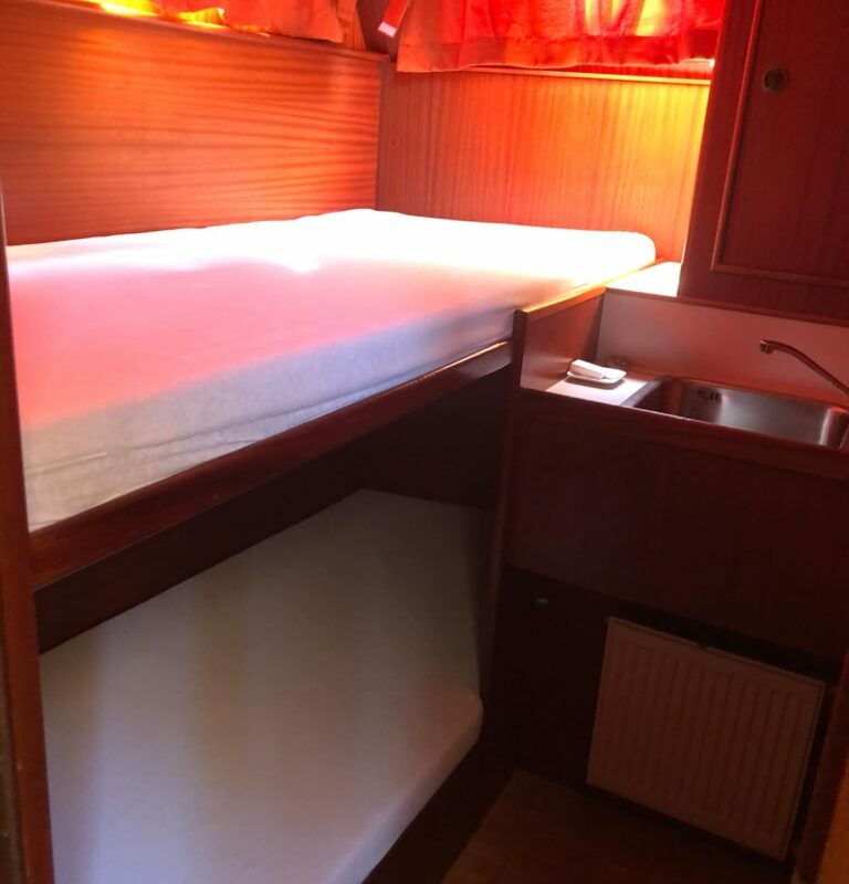 Etagenbetten auf der Motoryacht Lucida