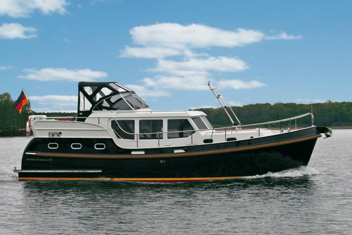 Motoryacht Gruno 35 - Yachtcharter Schulz