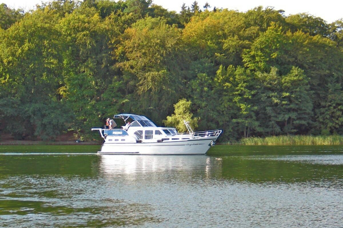 Boot Pedro Skiron 2 in Fahrt