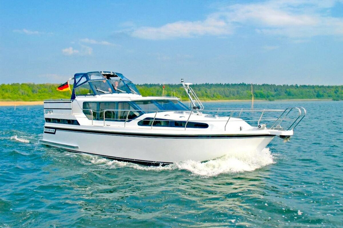 Motoryacht Gruno 38 Royal - Yachtcharter Schulz