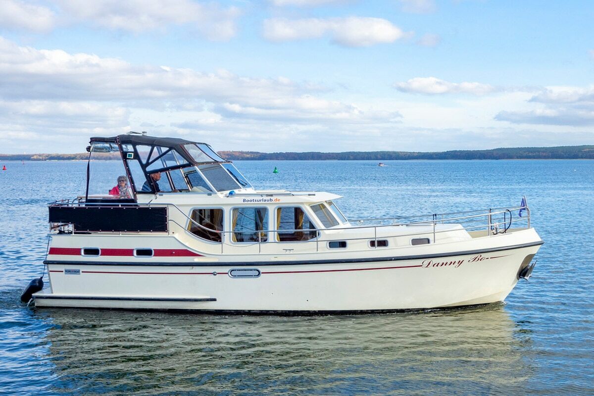 Motoryacht Pedro Levanto 32 - Yachtcharter Schulz