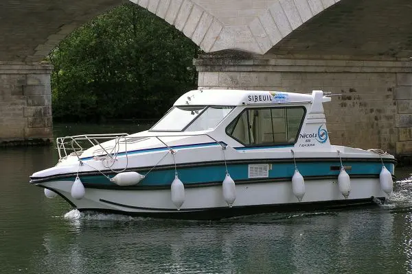 Hausboot Sedan 800 von Nicols