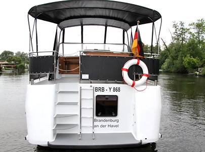 Heckansicht Motoryacht Passion Classic 10.80