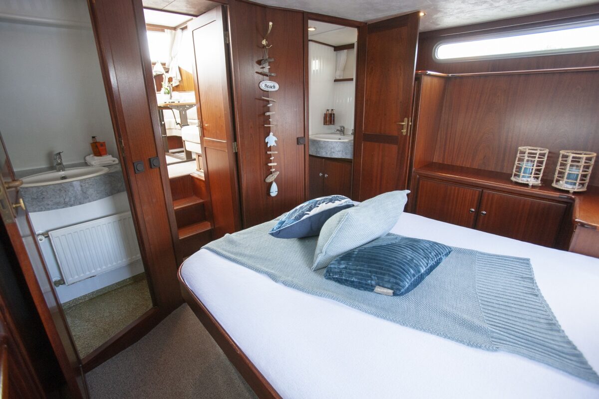Heckkabine Vacance 1200 Motoryacht