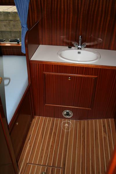 Waschbecken Heckkabine Motoryacht Vri-Jon Contessa Sterling