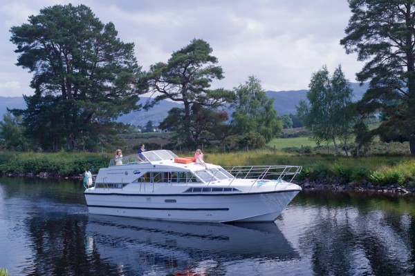 Highland Monarch Hausboot Caley Cruisers