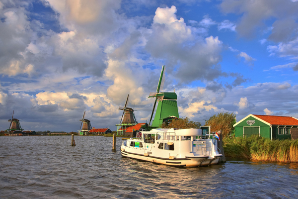 Penichette Hausboot in Holland unterwegs