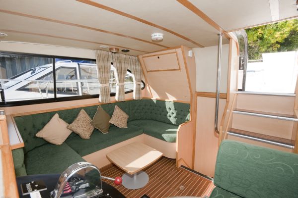 Innenansicht Balmoral mit Cockpit