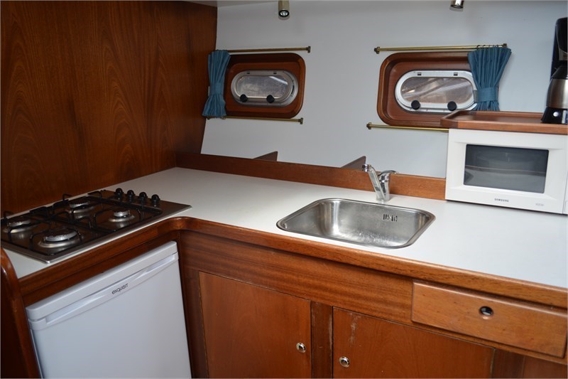 Küche Motoryacht Tyvano 1340 Surrender