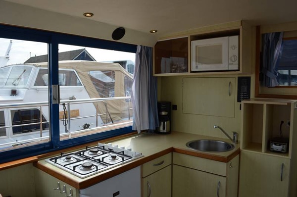 Küche Motoryacht Safari Houseboat 1050