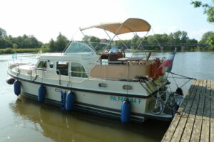 Linssen Grand Sturdy am Steg Saone