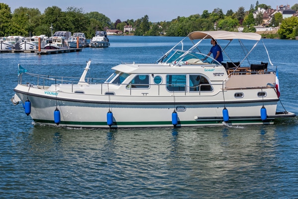 Außenansicht Linssen 34.9. in Frankreich