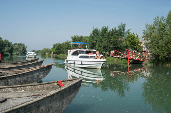 Minuetto Hausboot unterwegs in der Lagune Venedig