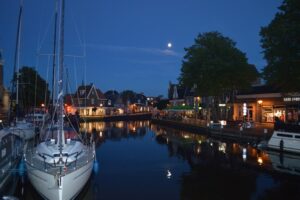 Lemmer bei Nacht Hafen