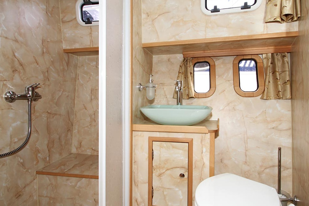 Nasszelle Motoryacht Passion Classic 10.80
