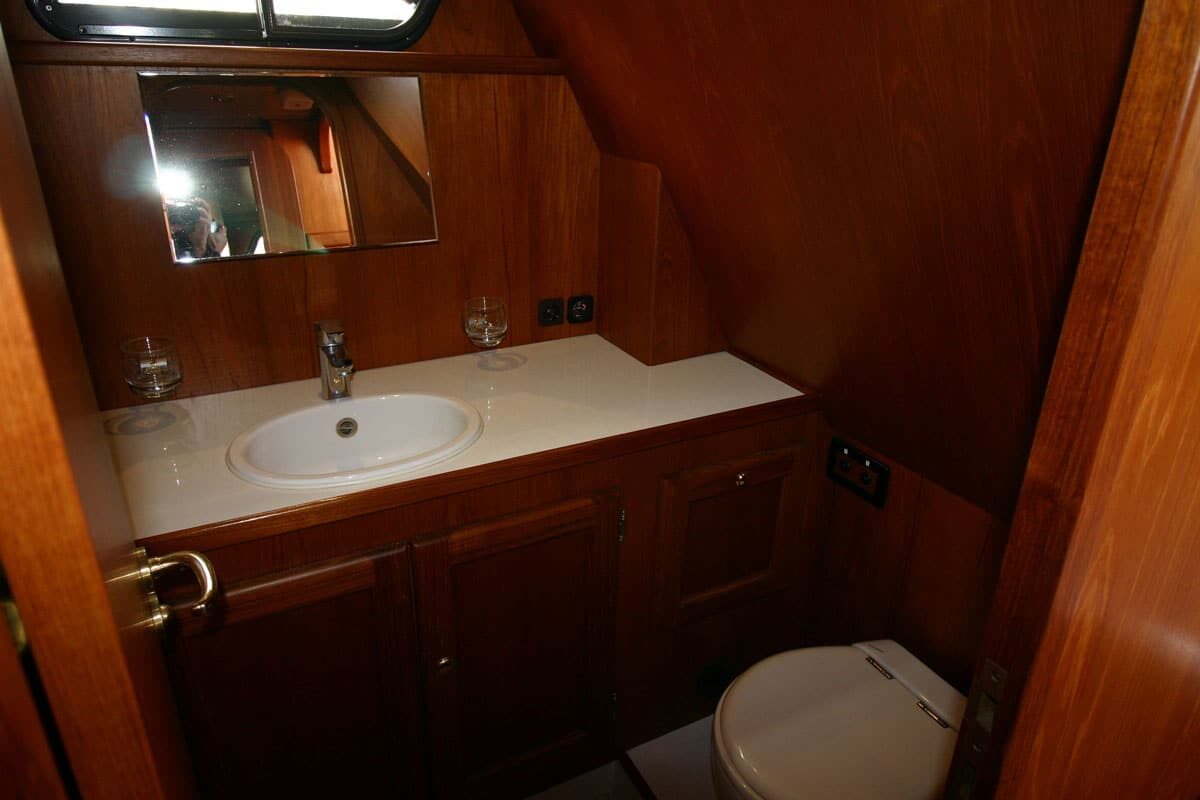 Toilette Motoryacht Smelne 1180 Mayenne