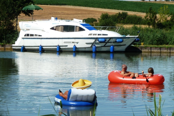 Navig Boote im Elsass Wassersport