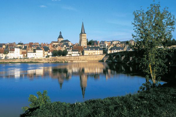 Nevers an der Loire entdecken