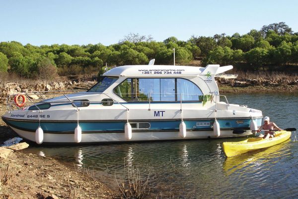 Sedan 1010 angelegt am Ufer