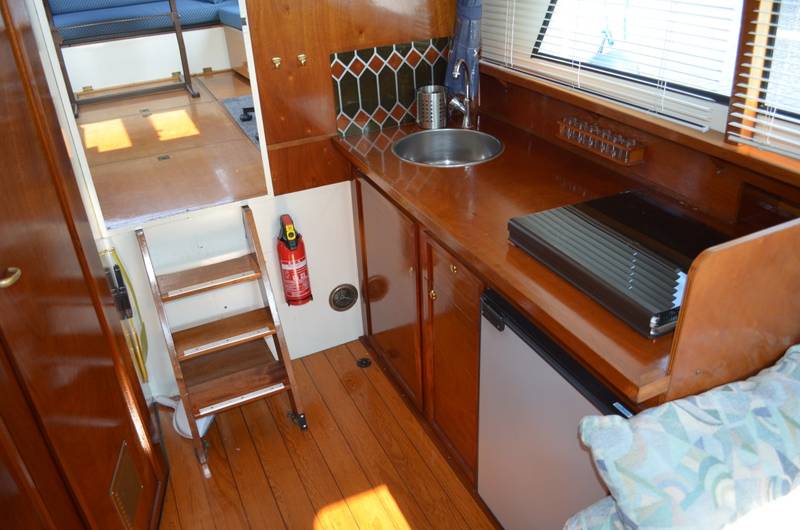 Küchenbereich Motorboot Doerak 850 Eau Sauvage
