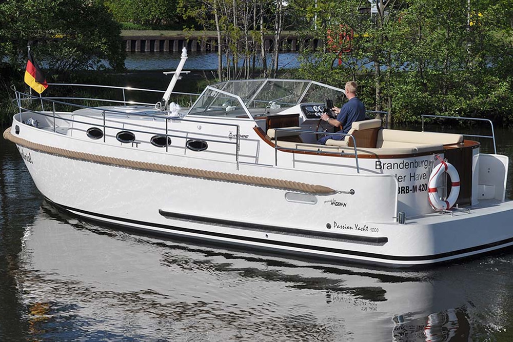 Heckansicht Motoryacht Passion Classic 10.00