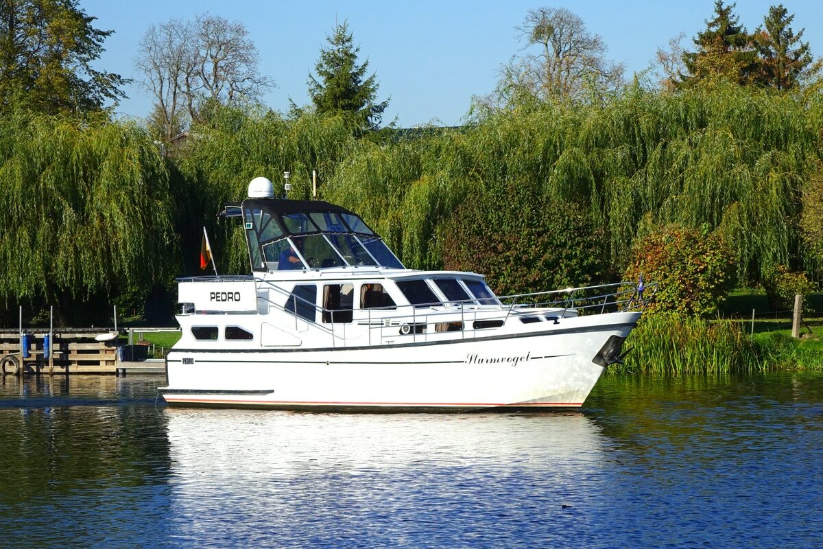 pedro-kreuzer-32-ak-hausboot