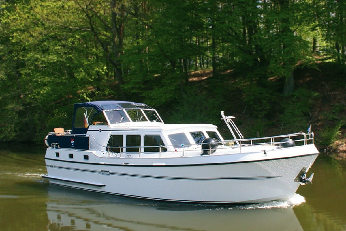 Motoryacht Pedro Levanto 44 - Yachtcharter Schulz