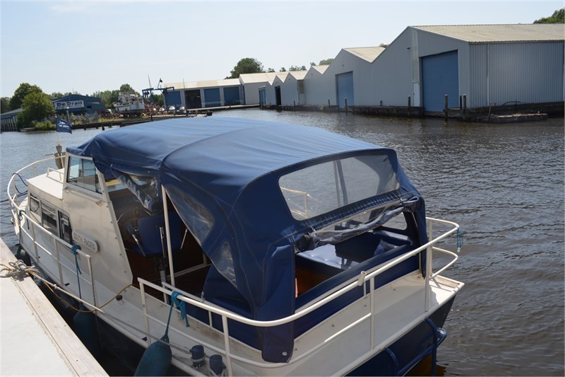 Motoryacht Doerak 850 South Pacific Persenning